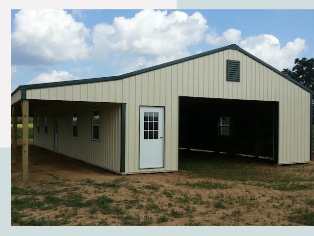 Строительство конюшен в Сосновом Боре