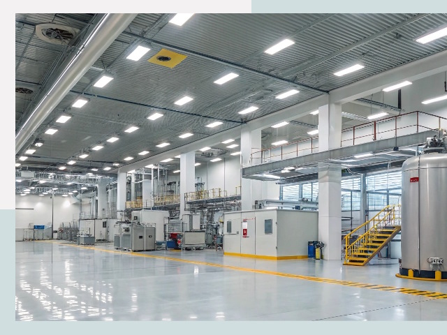 Освещение ангаров в Сосновом Боре от 609 руб. - Эффективные решения